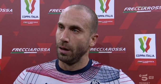 博洛尼亚后卫:这是团队足球的胜利 足球会奖励你付出的牺牲&努力