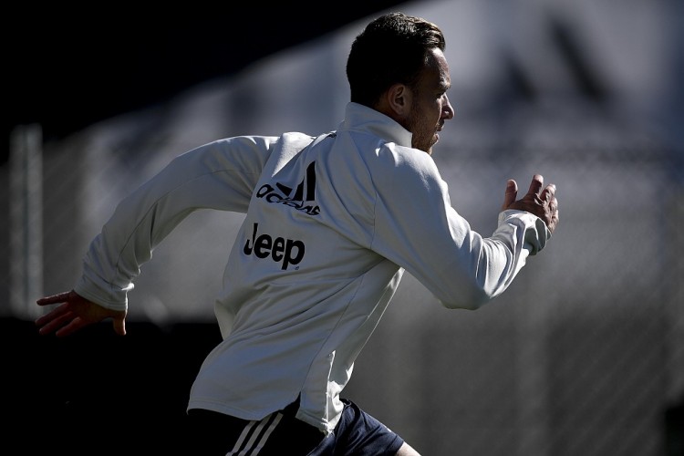 意媒:紫百合不会2000万欧签下阿图尔,球员未来在英超西甲沙特