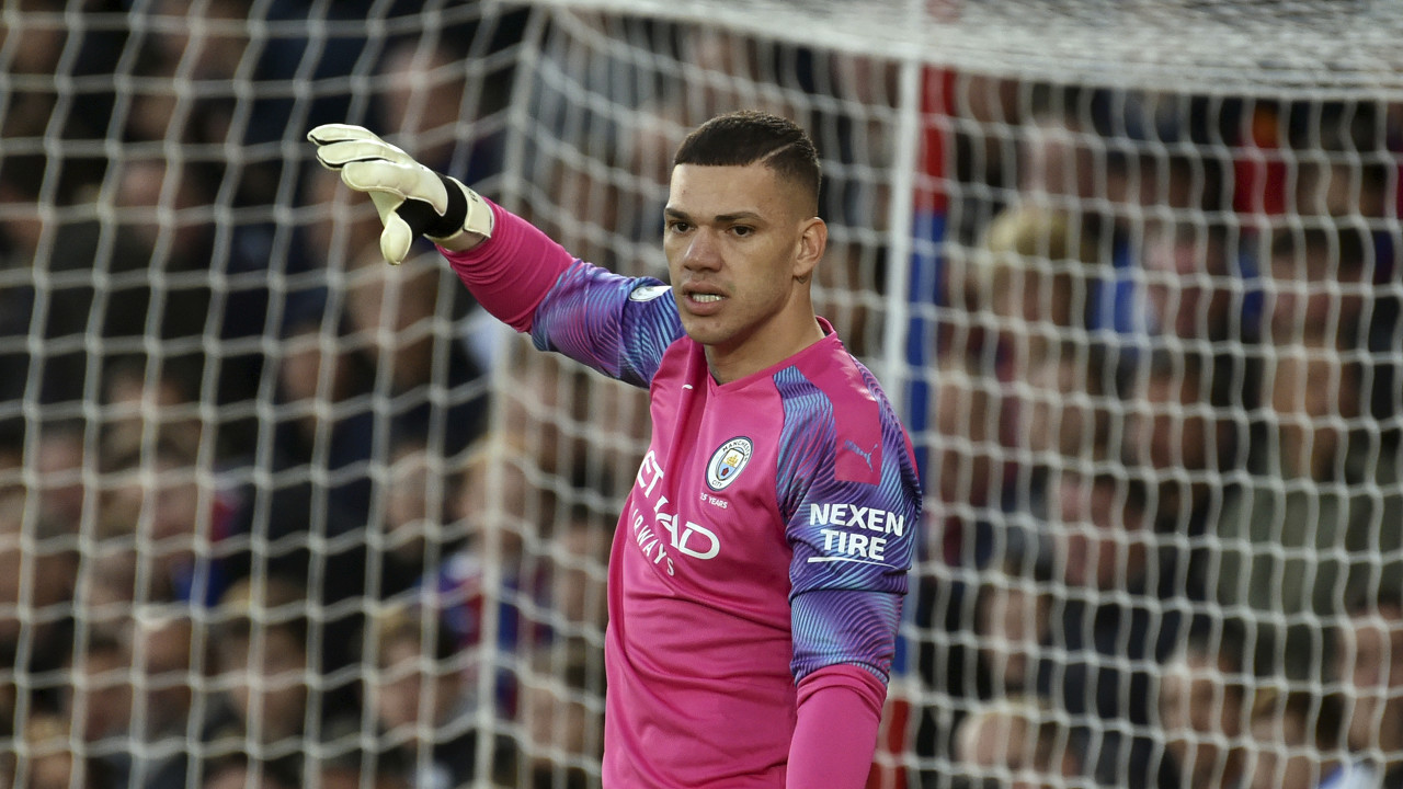 110场!埃德森超越乔哈特,成为曼城队史英超零封最多门将